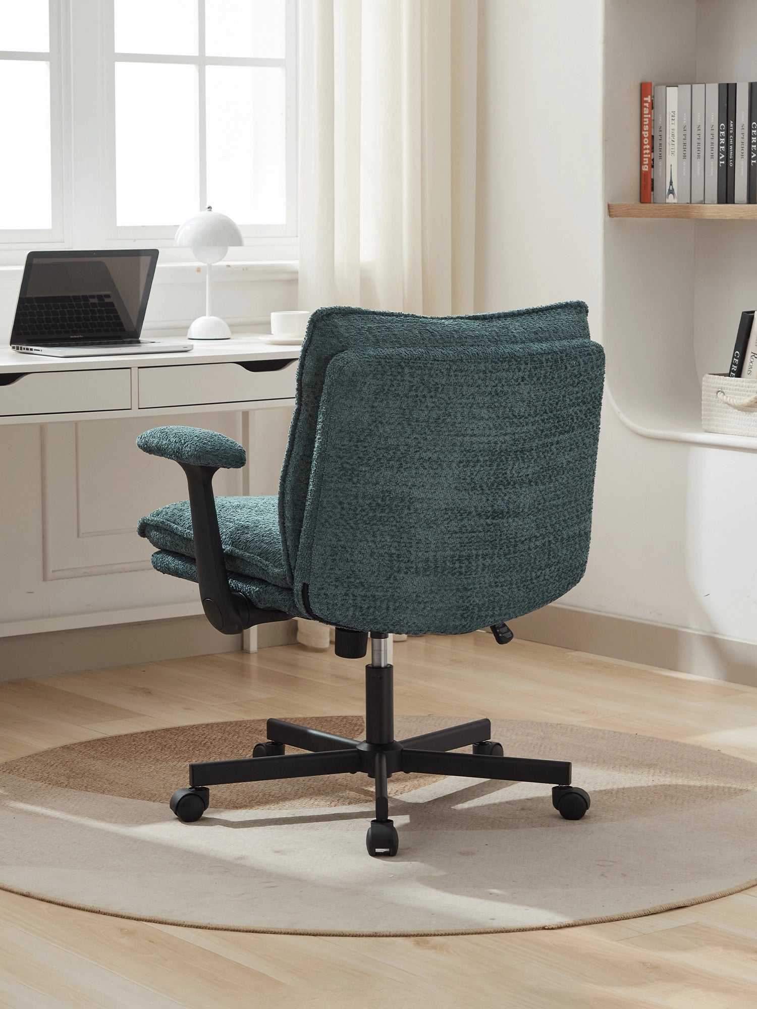 P3 Chaise croisée avec accoudoirs réglables