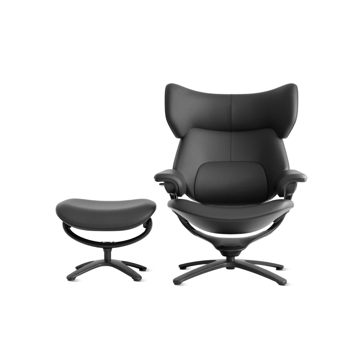 Fauteuil noir avec repose-pieds et appui-tête rembourré, base pivotante et accoudoirs