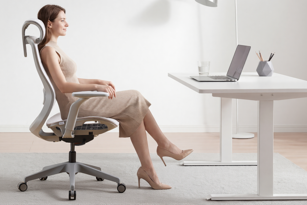 Douleur au poignet en tapant ? Votre chaise de bureau pourrait en être la cause | Guide Welax sur les chaises ergonomiques