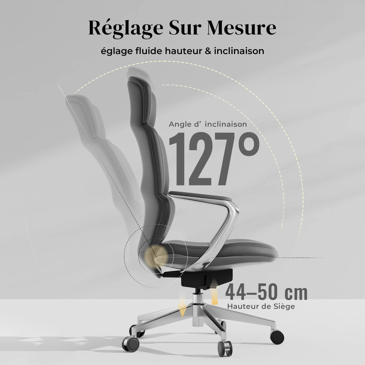 Chaise de bureau grise avec dossier incliné, accoudoirs et base à roulettes réglable